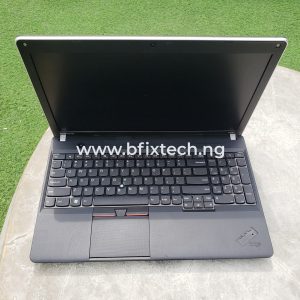 Lenovo ThinkPad Edge E530 – Intel Core i3-2330M