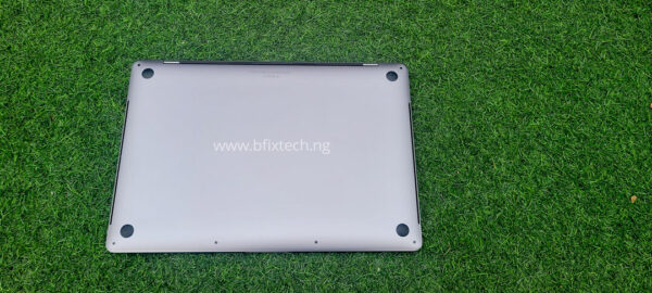 APPLE MACBOOK PRO 2019 USED LAPTOP UK