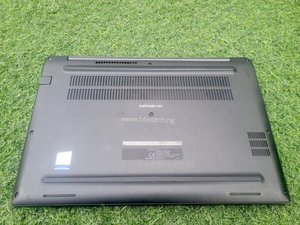 DELL LATITUDE 7390 TOUCHSCREEN USED LAPTOP UK